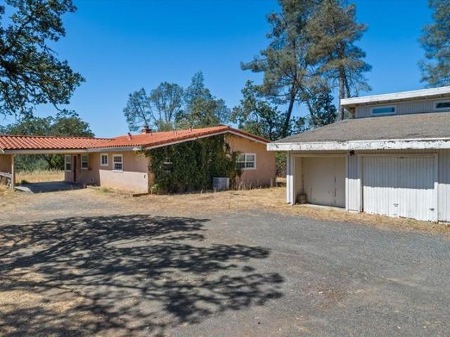House for sale in Omus, Geyserville