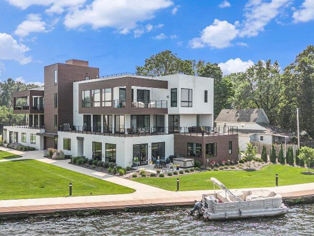 Condo for sale in Elkhart, Indiana