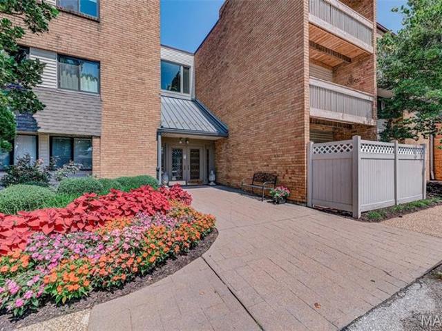 Condo for sale in Saint Louis, Missouri