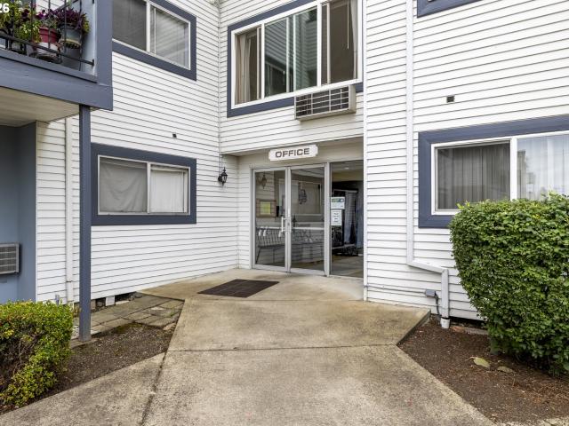 Condo for sale in Oregonia