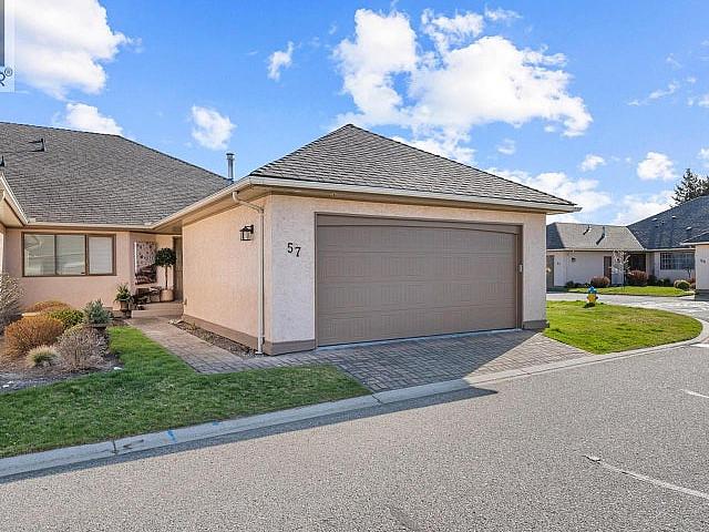 Condo for sale in Winfield, British Columbia