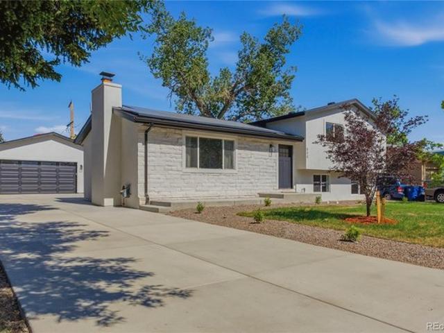 House for sale in Broomfield, Colorado