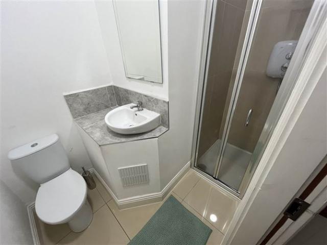 Apartment to rent in Moneygold, Connacht