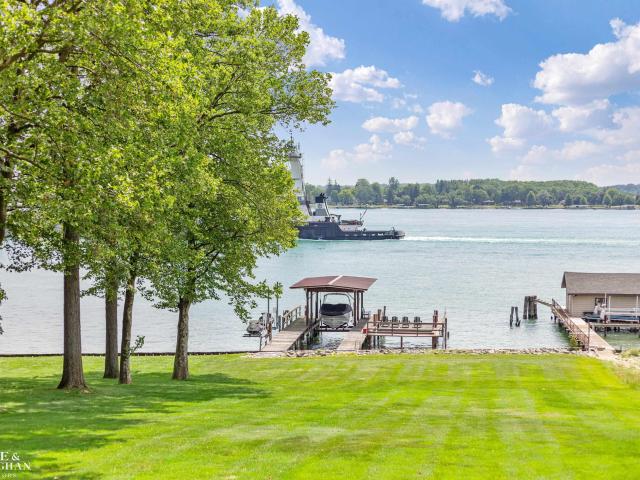House for sale in Saint Clair