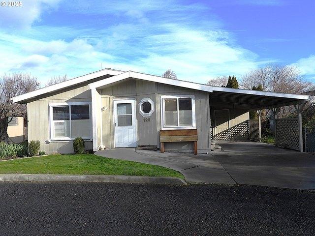 House for sale in Oregonia