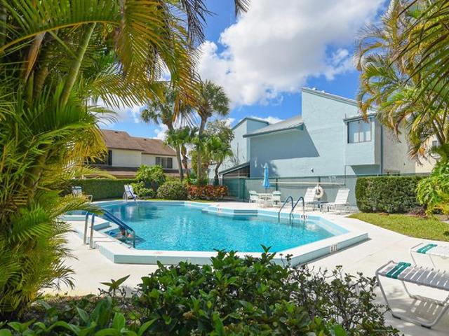 Condo for sale in Stuart, Florida