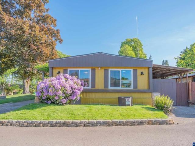 House for sale in Oregonia
