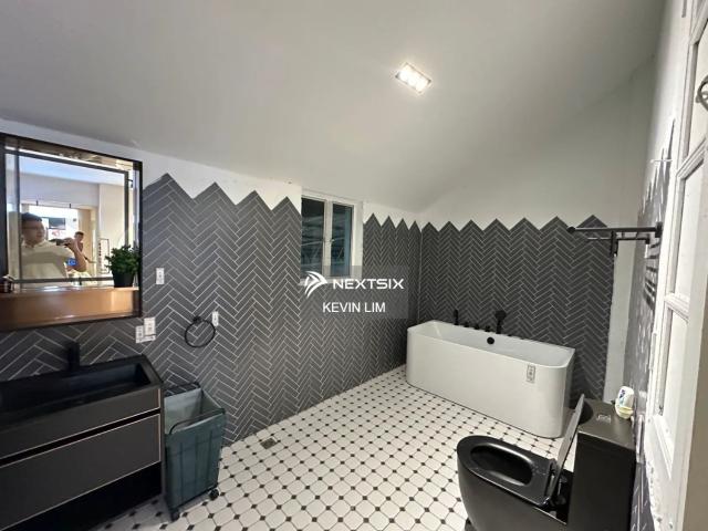 Shop for rent in Georgetown, Penang