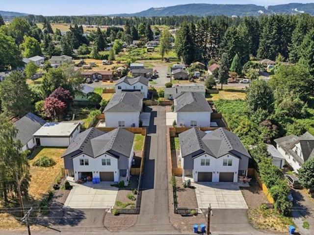 House for sale in Kelso, Washington