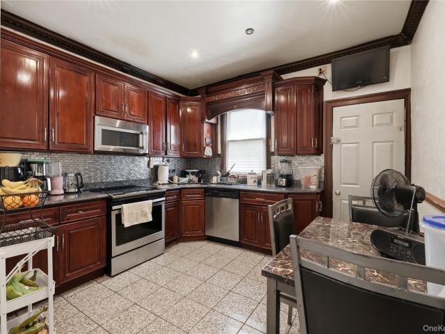 House for sale in Queens, Arverne