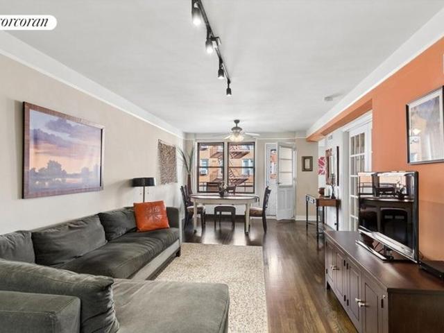Condo for sale in Arverne, New York