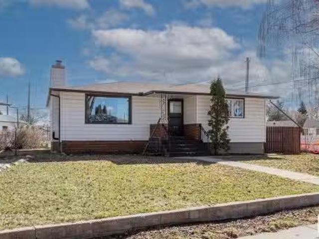 House for sale in Wedgewood, Alberta