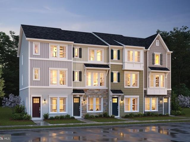 Townhouse for sale in Virginia