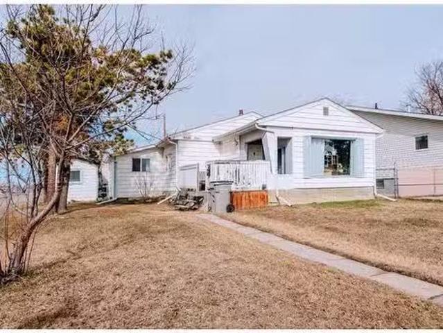 House for sale in Grande Prairie, Alberta
