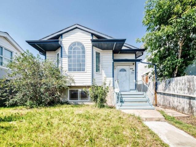 House for sale in Wedgewood, Alberta