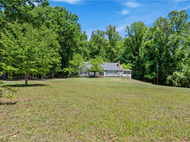 House for sale in Pilot Mountain, North Carolina