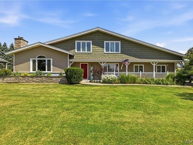 House for sale in Grand Island, New York