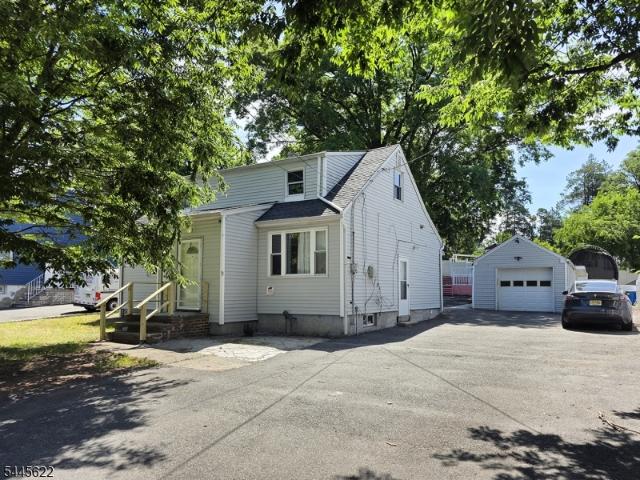 House for sale in Hillside, New Jersey