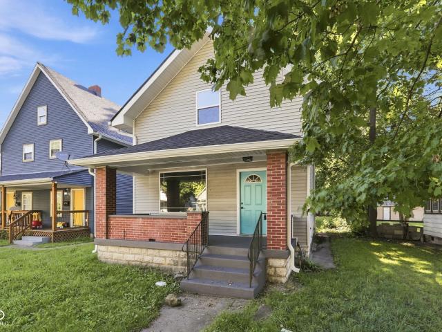 House for sale in Near Eastside, Camby