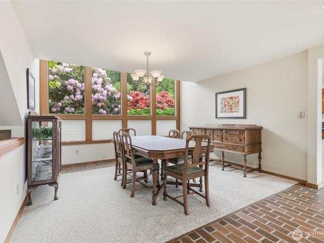 House for sale in Valhalla, Bothell