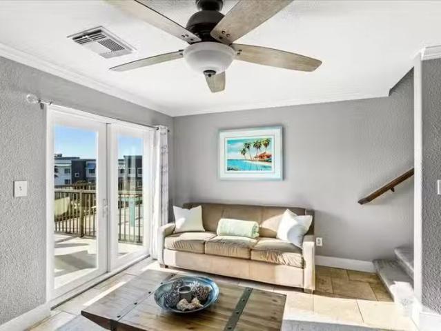 Condo for rent in Galveston