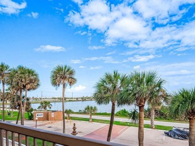 Condo for sale in Galveston, Texas