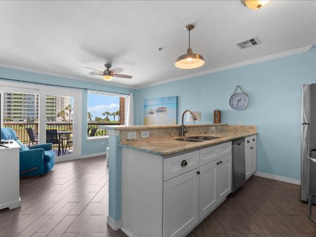 Condo for sale in Galveston, Texas