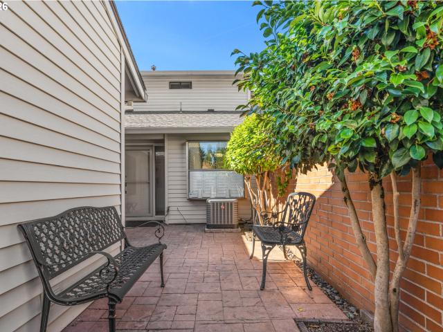 Townhouse for sale in Oregonia