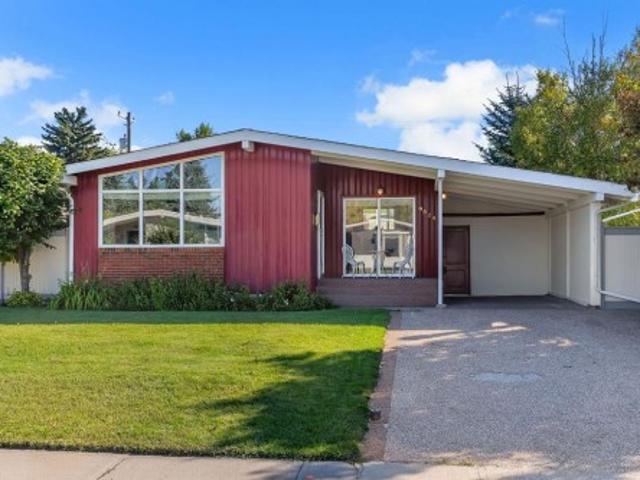 House for sale in Acadia, Calgary