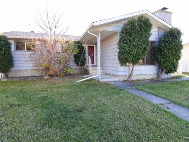 House for sale in Dickinsfield, Edmonton