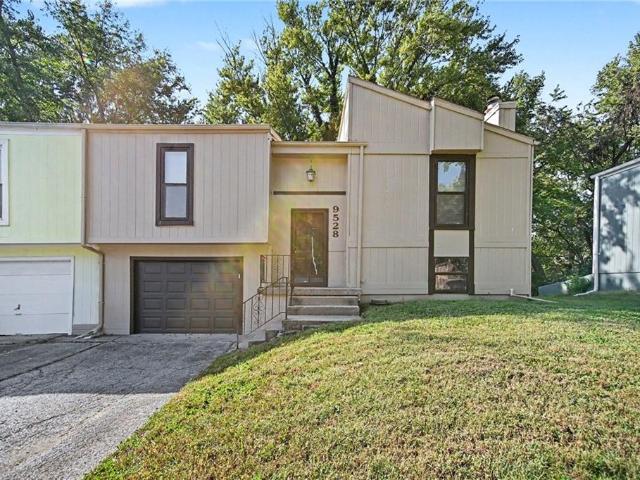 Townhouse for sale in Woodgate on Bannister, Kansas City