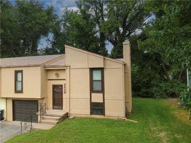 Townhouse for sale in Kansas City, Missouri