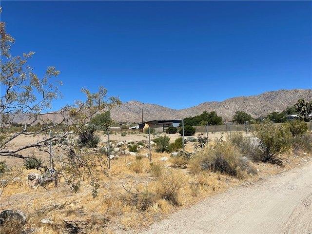 Land for sale in Morongo Valley, California