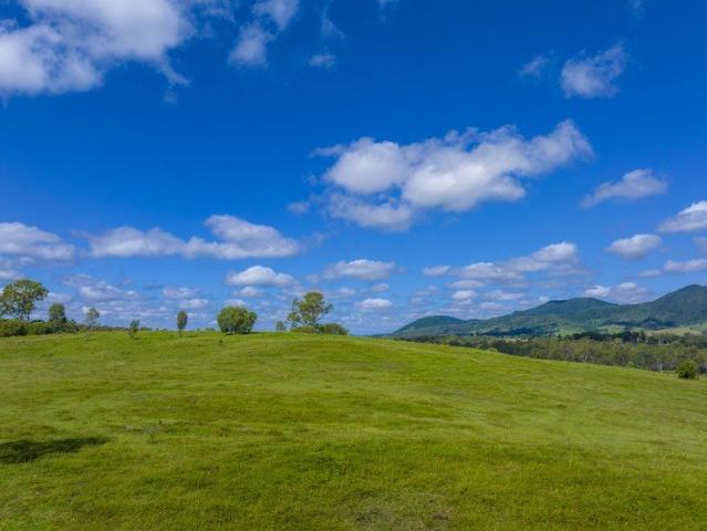 Cottage for sale in Tiaro, Queensland
