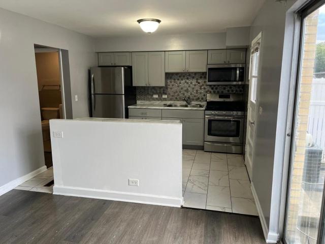 Townhouse for sale in Elmhurst, DuPage County