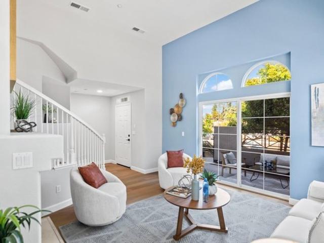 Townhouse for sale in Santa Clara, California