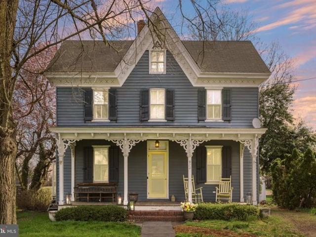House for sale in Greenwich, New Jersey