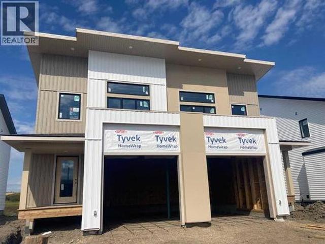 House for sale in Woking, Alberta