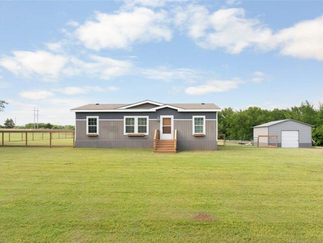House for sale in Kingston, Oklahoma