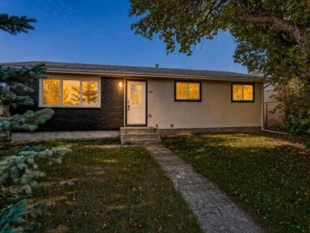 House for sale in Acadia, Calgary