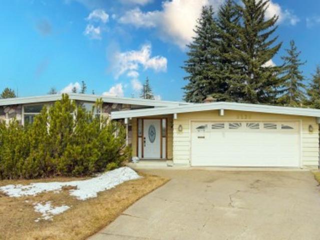House for sale in Wedgewood, Alberta