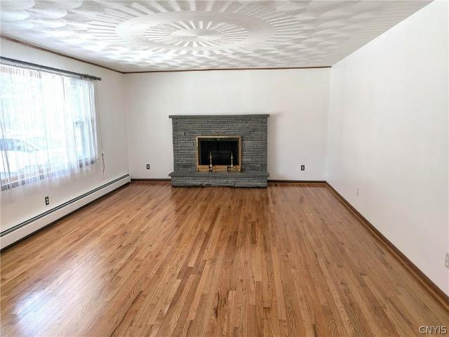 House for sale in Oneida, New York
