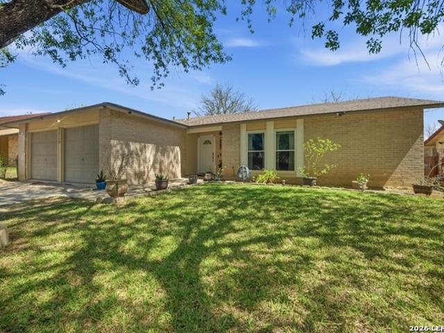 House for sale in Live Oak, Bexar County