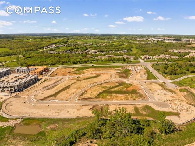 Townhouse for sale in Lenexa Townhouse for sale in Lenexa
