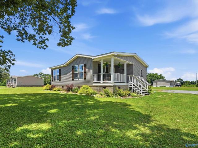 House for sale in Arab, Alabama
