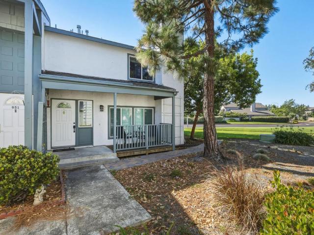 Townhouse for sale in San Mateo, California