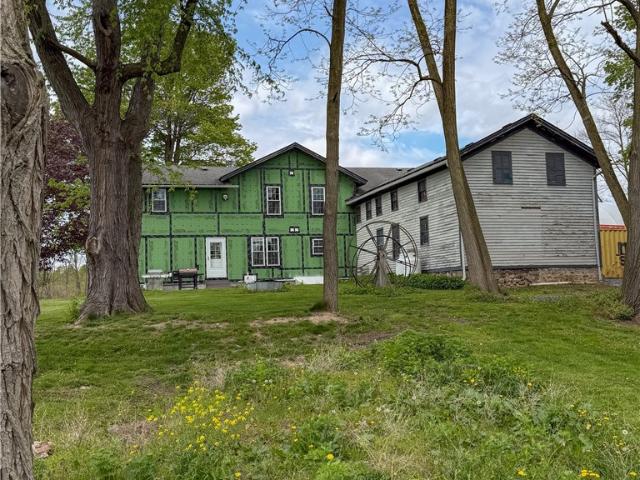 House for sale in Farmington, New York