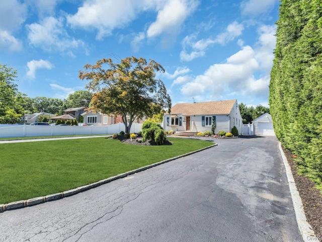 House for sale in Bohemia, New York
