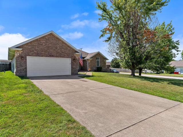 House for sale in Willard, Missouri