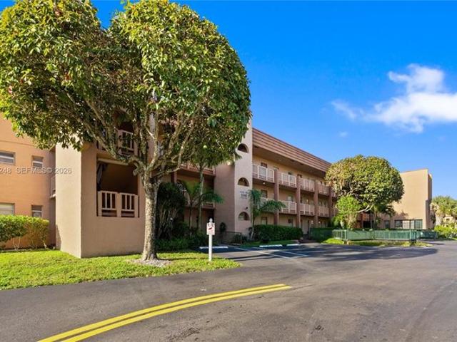 Condo for sale in Sunrise, Florida